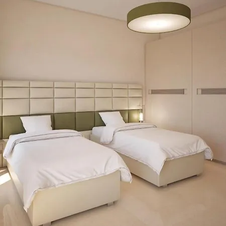 Ref 1208 - - 5mins To Palais Des Festivals