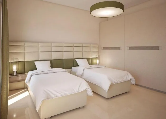 Ref 1208 - - 5mins To Palais Des Festivals